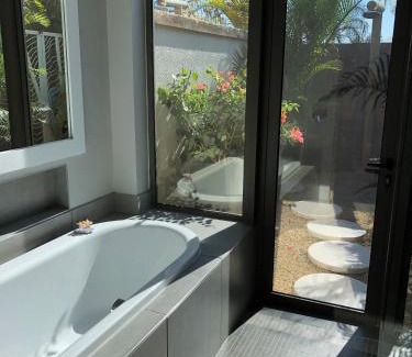 Port Chambly Villa | Luxury Villas at Royal Park