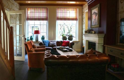 Enkhuizen Casa | Luxury VOC Stay w Views