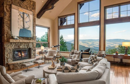 Cordillera Casa | Luxury W/Mountain Views + Hot Tub + Close to Golf/Nordic Skiing – Wilton House