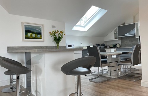 Cortober Apartamento | Luxury Waterfront Apartment