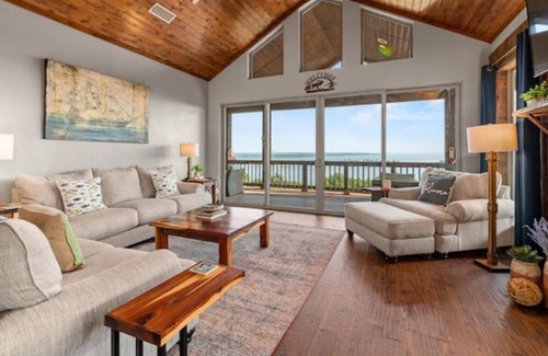 Pottsboro Casa | Luxury Waterfront Lakehouse on Texoma!