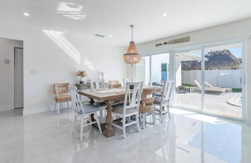Garden Isles Casa | Luxury Waterfront Oasis in Pompano Beach