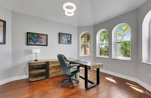 Balm Casa | Luxury Waterfront Paradise in Apollo Beach