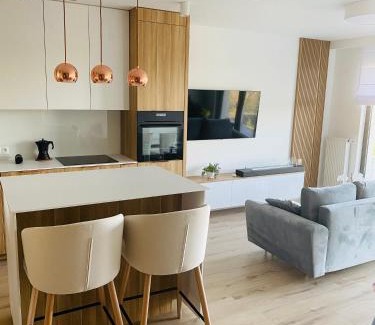 Czyzyny Apartamento | Luxury White Apartment in Park Lotników