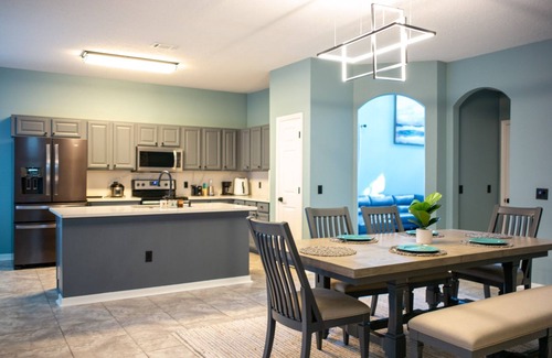Legacy Park Casa | Luxury within steps to Disney-Fully Renovated