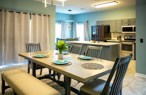 Legacy Park Casa | Luxury within steps to Disney-Fully Renovated