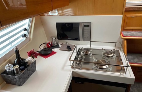 Trieste City Centre Alquiler De Eote | Luxury yacht Raffaelli Mistral Hard Top 50 "Bonita" in the center of Trieste