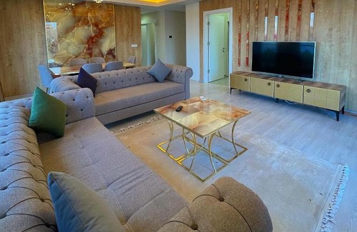 Mahmutbey Apartamento | Luxury ZmZm terrace