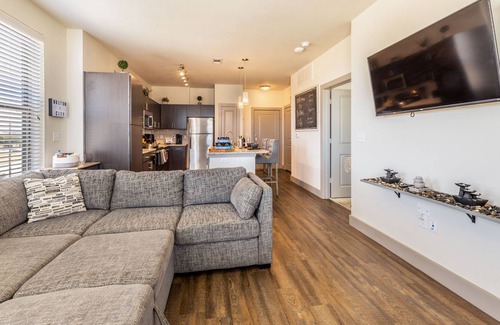 Haltom City Apartamento | Luxury1 BD- 20 minutes Downtown Fort Worth- Pet Friendly