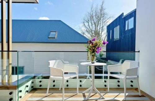 Greenlane Casa | Luxury4B Holiday House in Central Greenlane - ASB showgrounds & Cornwall Park