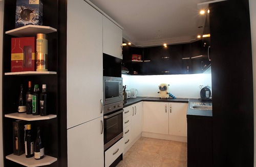 Balik Apartamento | LuxuryDuplexStudio en Sintria Court Premiun