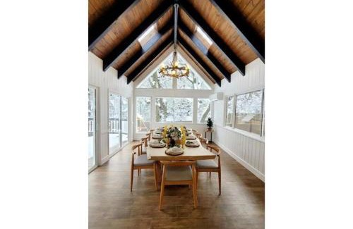 Lake Arrowhead Casa | LuxurySpaciousCottage/FencedYard/DetachedBonusRoom