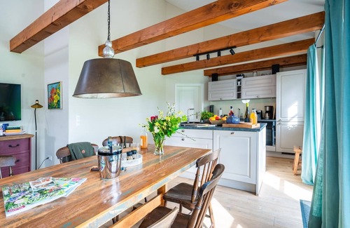 Rabenholz Casa | Luxus-ökohaus mit Kamin, Sauna, Eingezäuntem Garten
