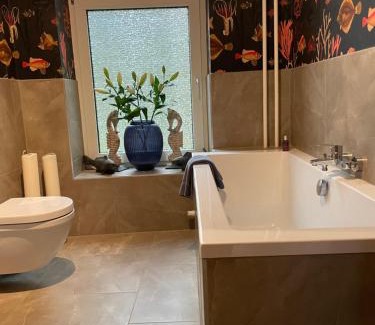 Mitte Apartamento | Luxus Altbaucharme in zentraler Lage