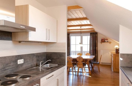 Schlatzendorf Apartamento | Apartamento de lujo (115m²) con dos balcones.