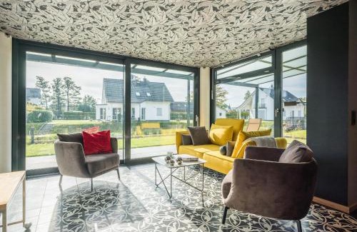 Krakow am See Apartamento | Luxus FeWo 122 m² direkt am Wasser mit Boot