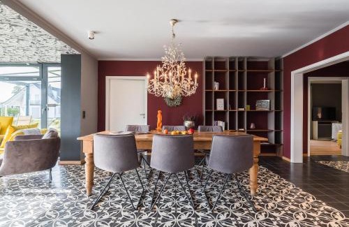 Krakow am See Apartamento | Luxus FeWo 122 m² direkt am Wasser mit Boot