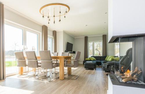Krakow am See Casa | Luxus-See-Domizil mit Sauna, Kamin und Boot-130 qm für 6 Personen