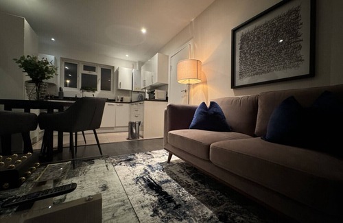 Lewisham Apartamento | Luxxe 2BR 2BA Duplex 5 mins from Hither Green St