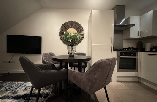 Lewisham Apartamento | Luxxe 2BR 2BA Duplex 5 mins from Hither Green St