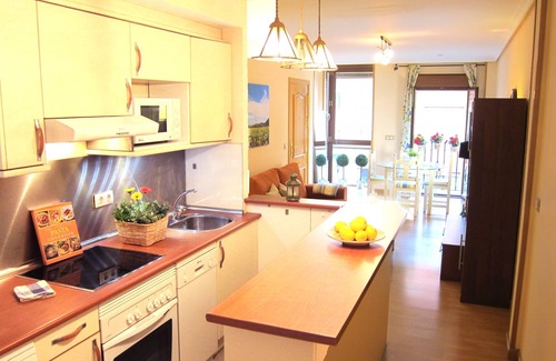 Prosperidad Apartamento | Luz con balcón en pleno Madrid