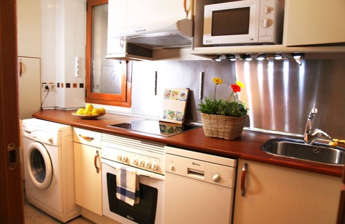 Prosperidad Apartamento | Luz con balcón en pleno Madrid