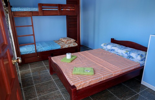Oslob Casa | Luzmin BH - Pink House