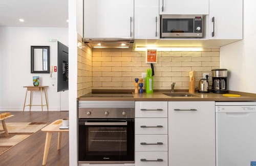 Sacramento Apartamento | LV Premier Chiado CH9- ascensor, balcones, centro