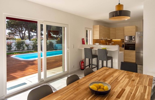 Aldeia do Meco Villa | LVPremier LA2- piscina, aire acondicionado, jardín, vista al mar