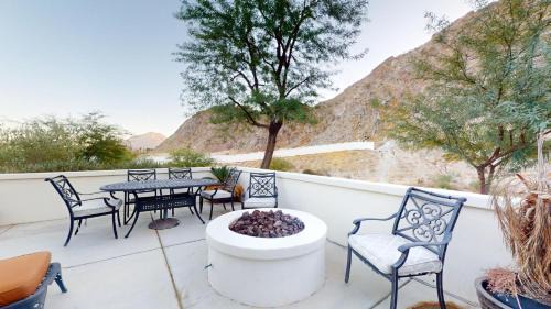 La Quinta Apartamento | LV316 Spacious LV Townhome Close to LQ Resort