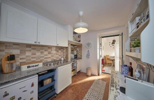 Santo Amaro Apartamento | Lx Factory Apartment! Outside terrace