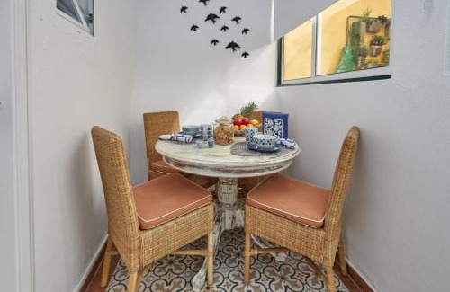 Santo Amaro Apartamento | Lx Factory Apartment! Outside terrace