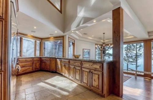Lakeridge Casa | Lx14 Tahoe lakefront estate with amazing view