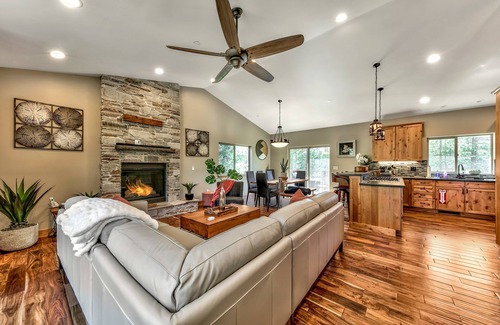 Tahoe Paradise Casa | Lx24 south lake tahoe brand new cabin vhr210131