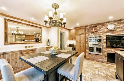 Del Monte Forest Casa | Lx47: Pebble Garden Retreat Home With Modern Kitchen