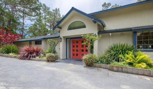 Del Monte Forest Casa | LX55: Golfer's Delight Pebble Beach