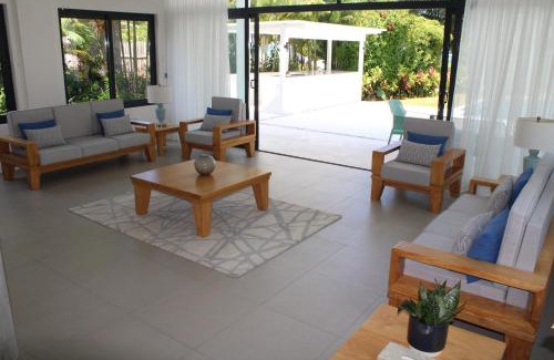 Pointe Au Sel Villa | Lyla Beach Villa
