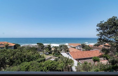 Selection Beach Apartamento | Lymegrove Beach Villa's Oyster Suite | Umdloti