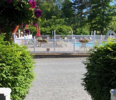 Lake George Hotel | Lyn Aire Motel - Lake George