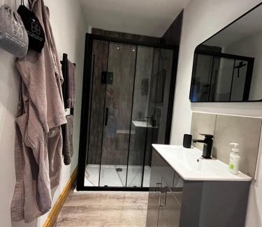 New Forest District Casa | Lynbrook Cabin and Hot Tub, New Forest