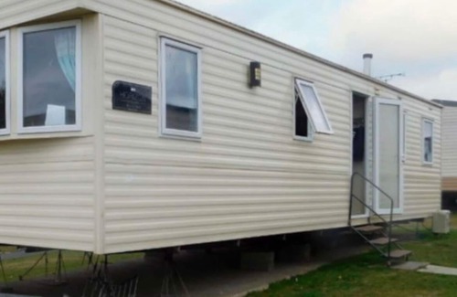 Weymouth Cabina | Lynch Lane Lodge - Relax in Weymouth