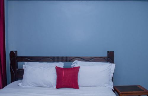 Central Province Apartamento | Lyon's Homes