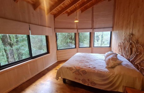 Futrono Casa | Mágica Casa Enclavada en el Corazón del Bosque