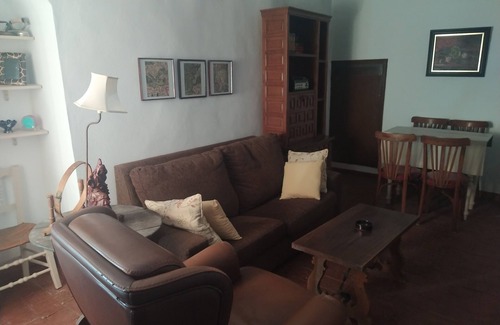Cambil Casa | Mágina Dream Cambil, casa tradicional en casco antiguo, a 5 minutos del centro.