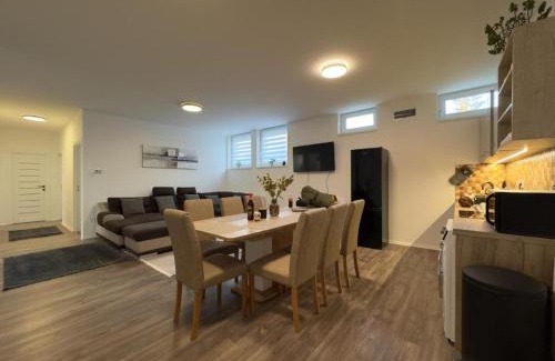 Szob Apartamento | Málnahome Wellness Apartman