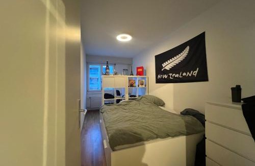 Gundeldingen Apartamento | Möbelierte Wohnung mit Balkon zwischen Bahnhof und St Jakob