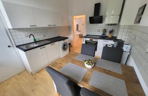 Metternich Apartamento | Möblierte 3-Zi Wohnung Nähe BWZK