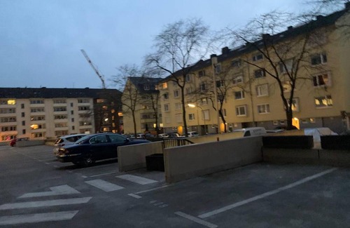 Neuehrenfeld Apartamento | Möblierte Apartment im Herkules Köln Neuehrenfeld