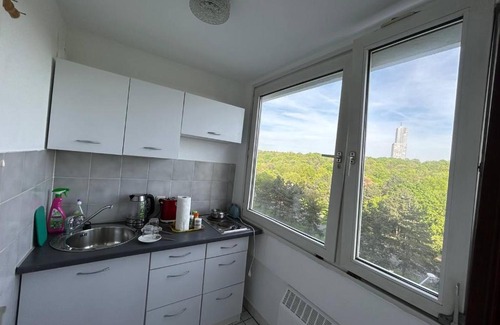 Neuehrenfeld Apartamento | Möblierte Apartment im Herkules Köln Neuehrenfeld