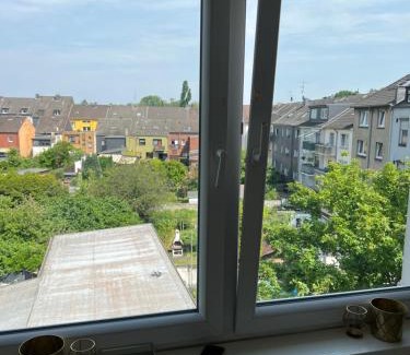 Untermeiderich Apartamento | Möblierte Wohnung in Duisburg